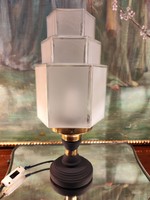 Artdeco style lamp with skyscraper shade