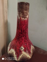 Iparművészeti festett-mázas kerámia váza