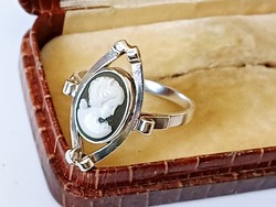Ezüst gyűrű kámeával