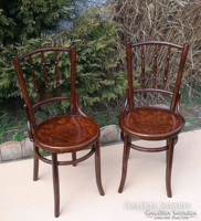 3 beautifully renovated thonet chairs.