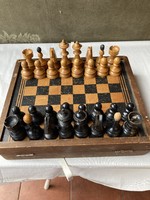 Régi CHENEY ENGLAND  sakk és dáma játékkészlet.