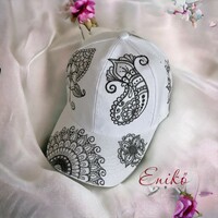 Baseball cap decorated with hand painting