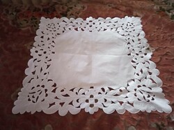 Risel tablecloth.