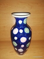 Porcelán váza 20,5 cm magas (3/d)