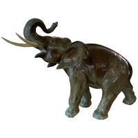 Royal doux elephant m00564