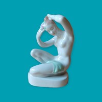 Aquincum porcelain kneeling female nude figure