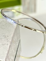 Wonderful engraved silver bangle (openable)