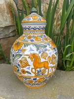 Habán ceramic jar with lid