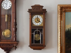 Also a video - a well-preserved, carefully maintained pendulum clock, the xx.Szd. From the beginning