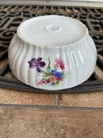 Gyönyörű Zsolnay ritka 16cm virágos porcelán pogácsás tál  pörköltes levesestál nosztalgia darab