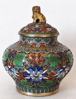 Antique Chinese enamel ginger jar lid with foo / fo / foo dog with tongs