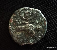 Antoninus Pius holding hands. Bronze