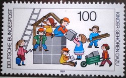 N1435 / Németország 1989 Gyermekek bélyeg postatiszta