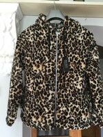 Leopard print fleece (m) new from the USA