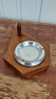 Ashtray with projectile
