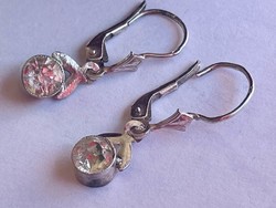 Retro goldsmith silver earrings with zirconia stone..