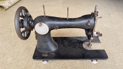 Victoria sewing machine
