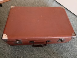 Old suitcase HUF 4,000