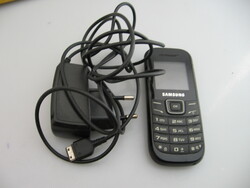 Retro mobil telefon Samsung GT-E1200