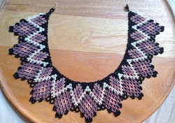 Purple-black-white folk pearl necklace