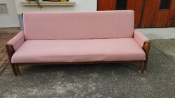 Retro ágyazható kanapé