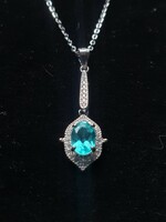 Beautiful, classy topaz pendant / necklace