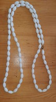 Vintage necklace, white - it can be cleaned!