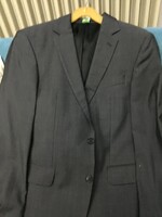 Pierre cardin jacket (size 48), 100% wool, with silk lining