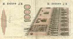 D - 275 - foreign banknotes: Italy 1982 1000 kira