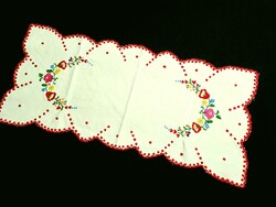 Tablecloth embroidered with a Kalocsa pattern, runner, 65 x 30 cm, on a yellow background