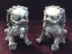 Chinese foo dog couple, lion dog
