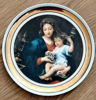 Hollóházi porcelán tányér Pierre Mignard által 1640-ben festett a Szűz a szőlővel képével diszitve