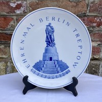 Meisseni gyűjtői porcelán falitányér Ehrenmal Berlin Treptow - Náci birodalom legyőzése emlékére