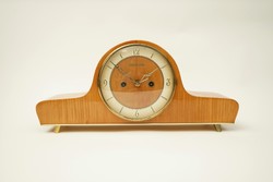 Mid century schwebe anker mantel clock / german / mechanical / keyed / half strike / retro / old