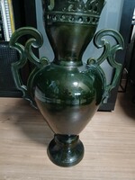 Badár Balázs koronás váza