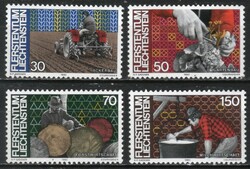 Liechtenstein 0391 mi 802-805 postage EUR 3.50
