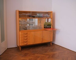 Tatra nabytok/ glass display case