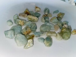 Aquamarine beryl  from Malawi - smaller stones  - rough - 100g