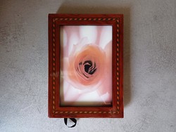Lacquered wood tabletop photo holder, picture frame
