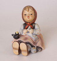 Happy pastime - 9 cm hummel / goebel porcelain figurine
