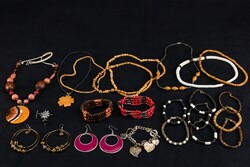 Mixed baubles, necklace, bracelet, earrings, mistletoe.