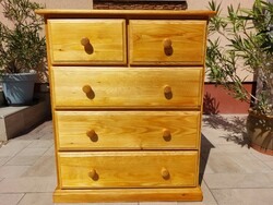 A 5-drawer pine chest of drawers for sale. Furniture is in good condition. Dimensions: 77 cm x 39 cm height: 89 cm width