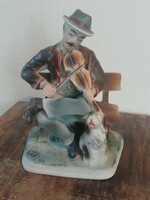 Arpo biscuit violin figurine