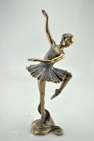 Ballerina statue (290)