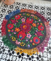 Round matyó embroidered tablecloth