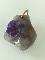 Amethyst pendant with gold-plated string, 3 cm long
