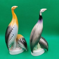 A pair of porcelain figurines of guinea fowls from Miklós Hólloháza