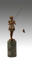 Horgász lány bronz szobor (68774)