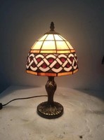 Tiffany lamp (90031)