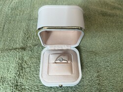 18K white gold ring with 0.23Ct diamond with certificate